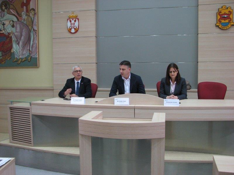 Predstavljeni programi podr�ke poslovanju